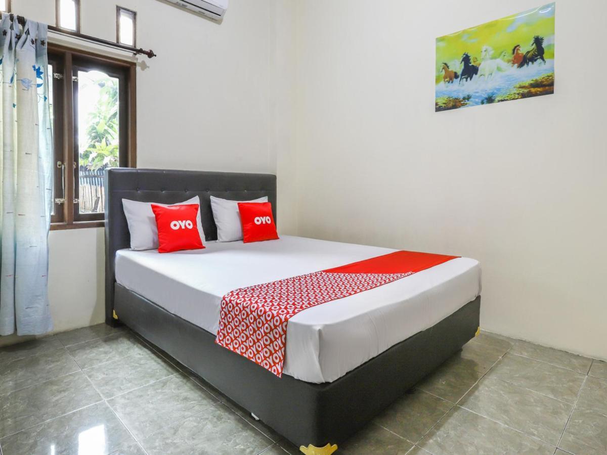 Oyo 3830 Dfarys Gh Syariah Hotel Balikpapan  Exterior photo