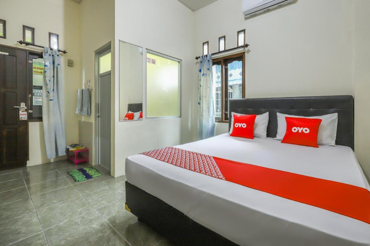 Oyo 3830 Dfarys Gh Syariah Hotel Balikpapan  Exterior photo