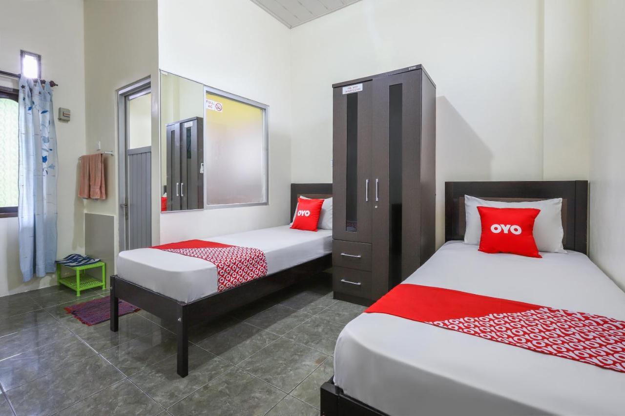 Oyo 3830 Dfarys Gh Syariah Hotel Balikpapan  Exterior photo