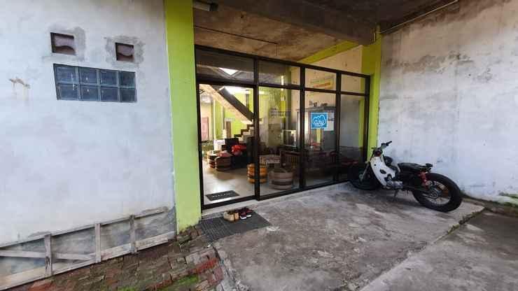 Oyo 3830 Dfarys Gh Syariah Hotel Balikpapan  Exterior photo